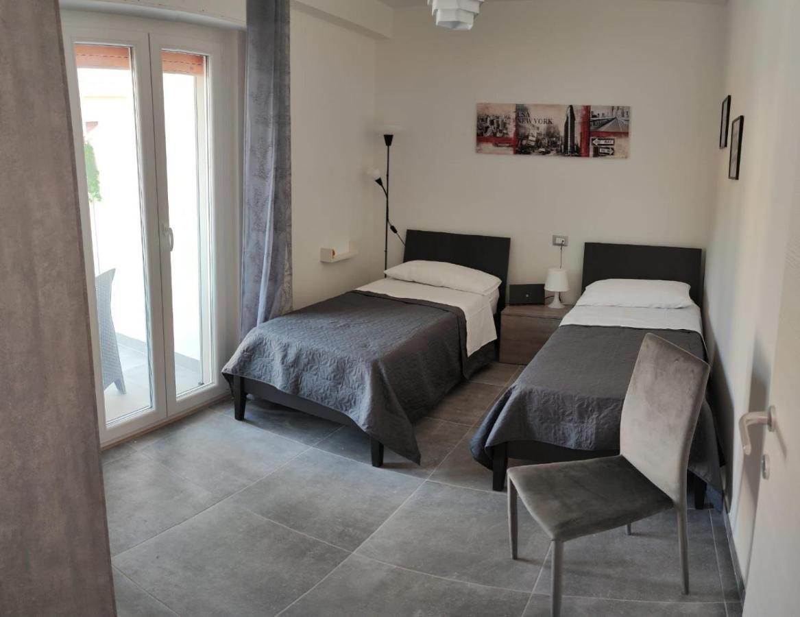 La Casa Di Lalla Чефалу Екстериор снимка